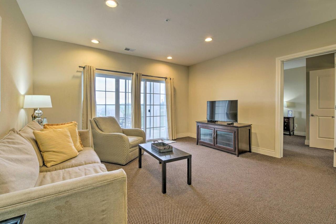 Inviting Branson Condo With Outdoor Dining Area Esterno foto